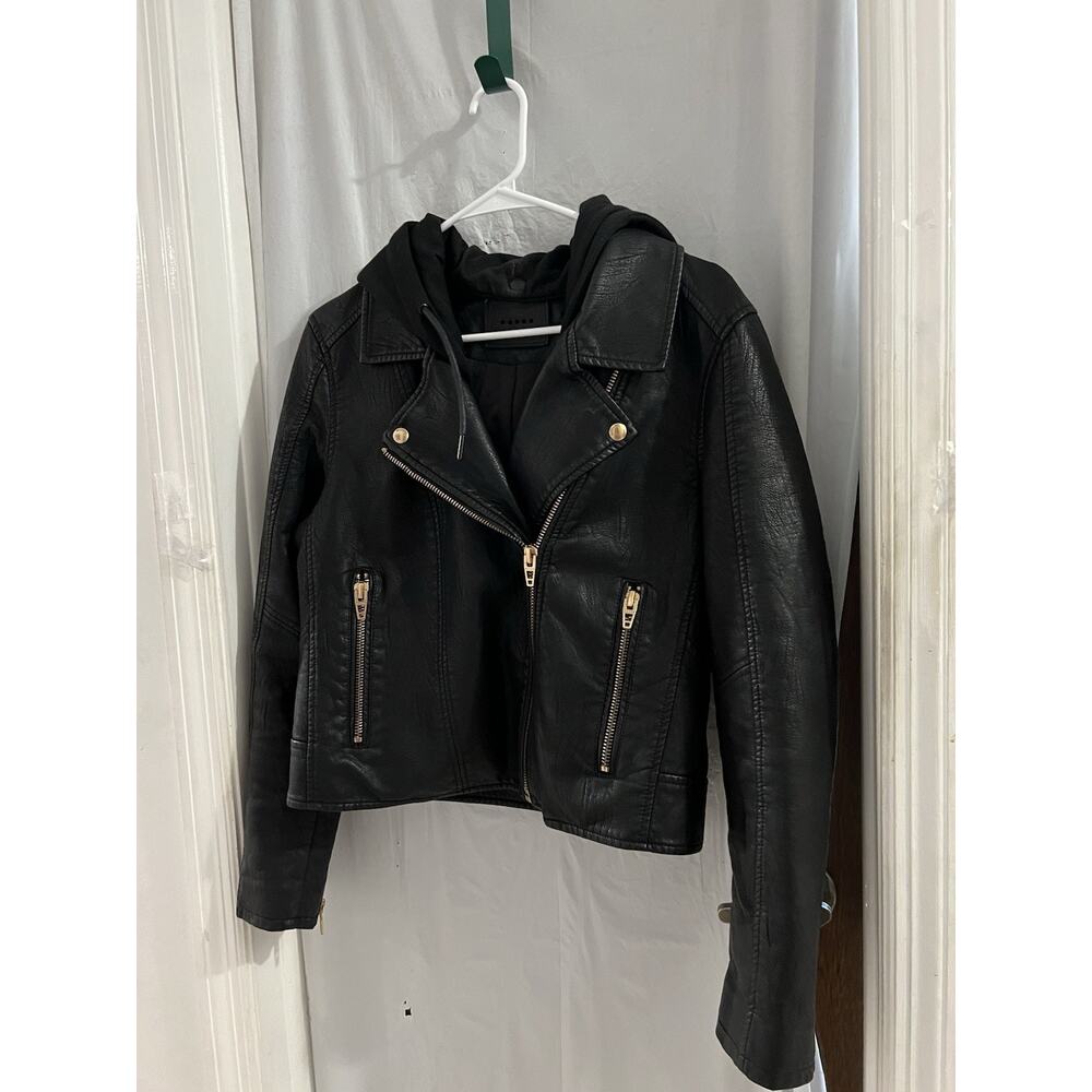 Blank NYC Black Faux Leather Life Changer Moto Jacket Removable Hood Sz L - Picture 2 of 9